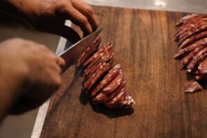 Lee más sobre el artículo PARTICIPÁ Y GANÁ ENTRADAS PARA LA FIESTA DEL SALAME QUINTERO